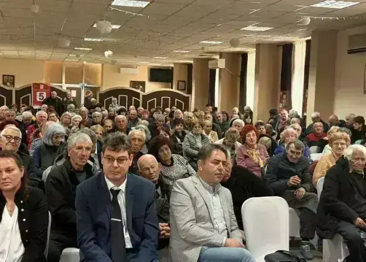 Крум Зарков в Монтана отчете ръст на доверието към БСП