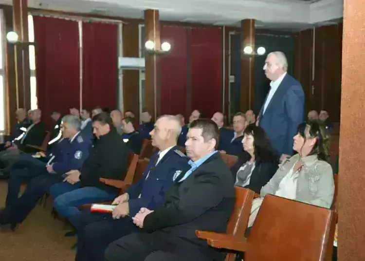 Дечев в Монтана: МВР отчете 21 сигнала за купуване на гласове и 7 досъдебни производства