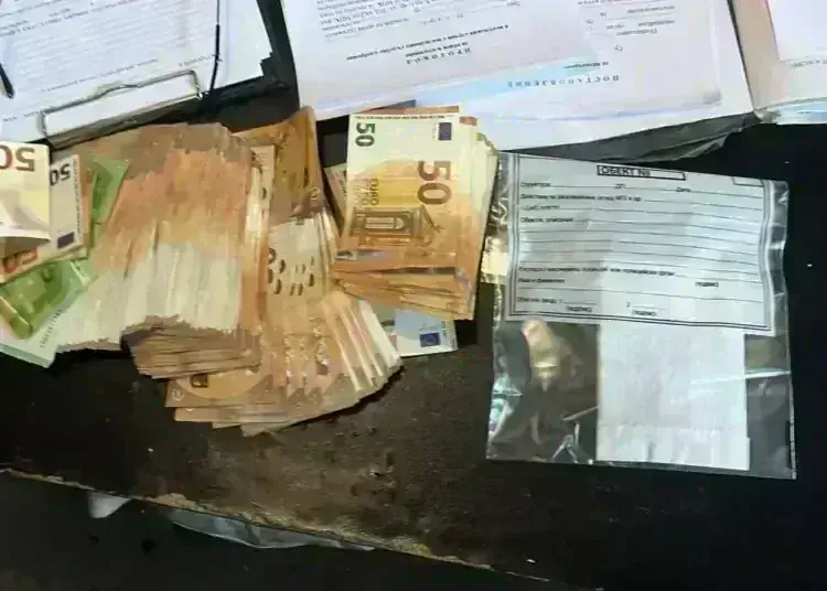 Над 10 000 евро иззети при удар на МВР