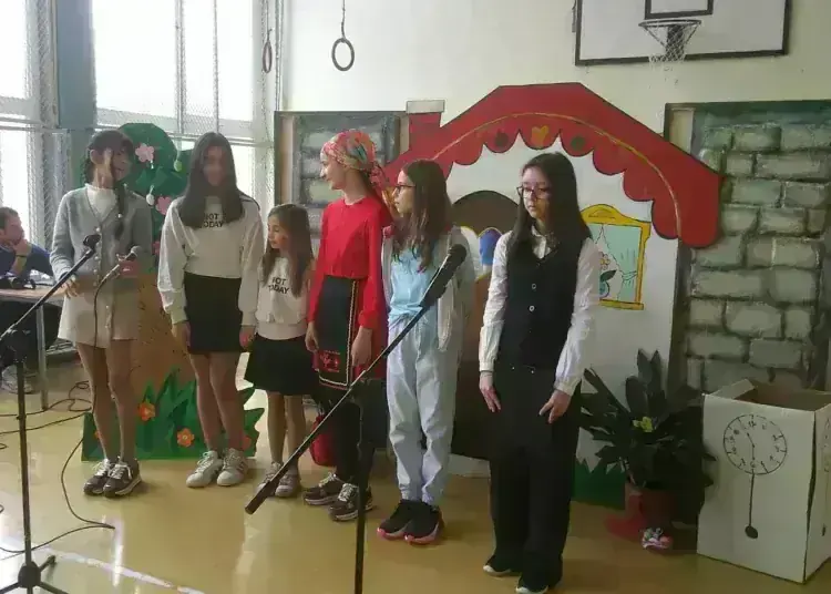 Когато учениците казват „благодаря“ с дела
